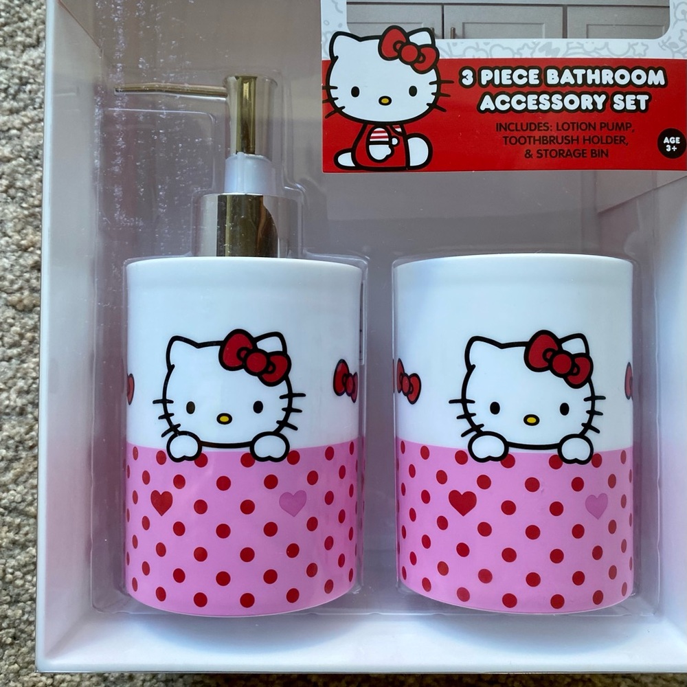 Hello Kitty 3 Pc. Bathroom Set 🆕 - Picture 5 of 10